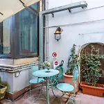 Πανσιόν Iflat Antonella House Trevi Terrace Hideaway