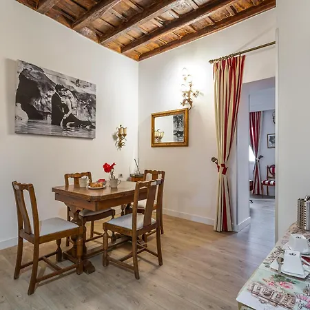 Iflat Antonella House Trevi Terrace Hideaway 4*