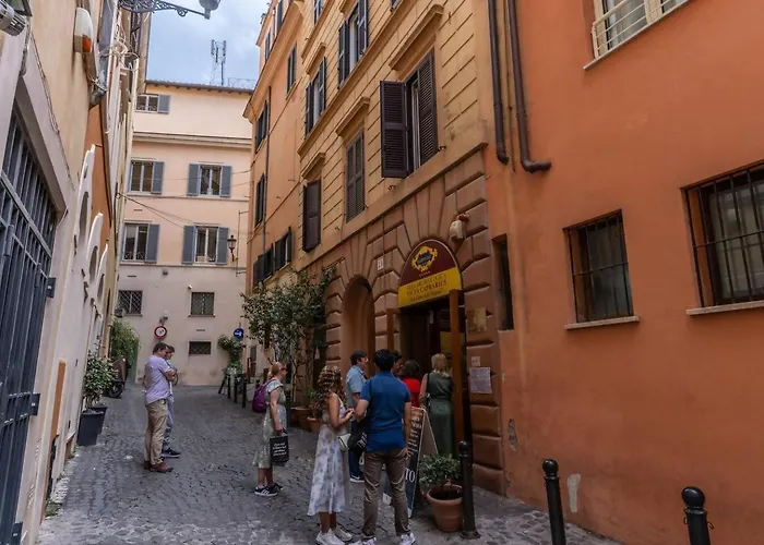 Iflat Trevi Fountain Terrace Hideaway Pensión 4*